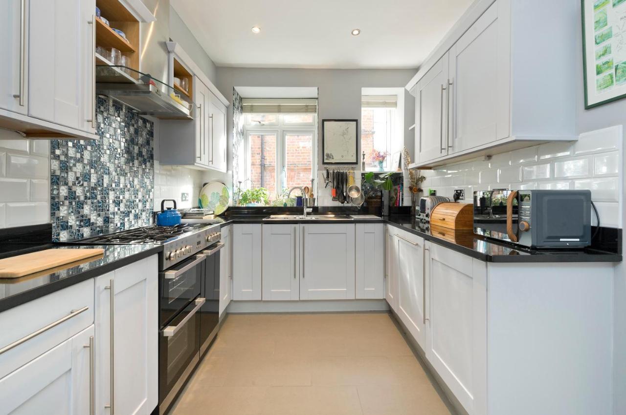 Delightful In Prime Location Near Hampstead Heath By Underthedoormat Appartamento *